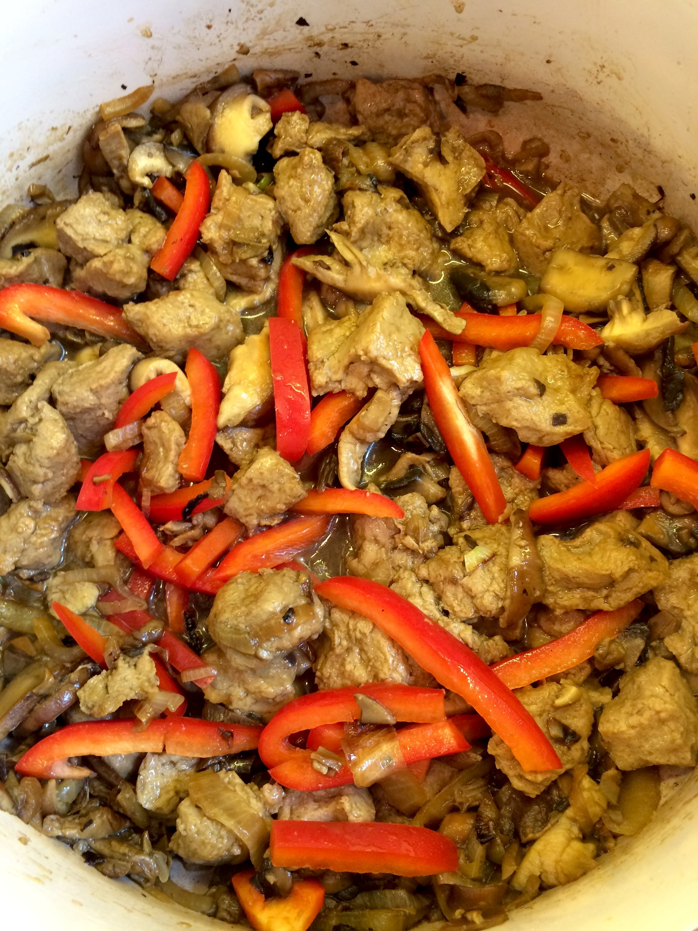 seitan mushrooms and peppers